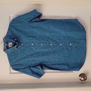 Old Navy Slim Fit Button Up Shirt